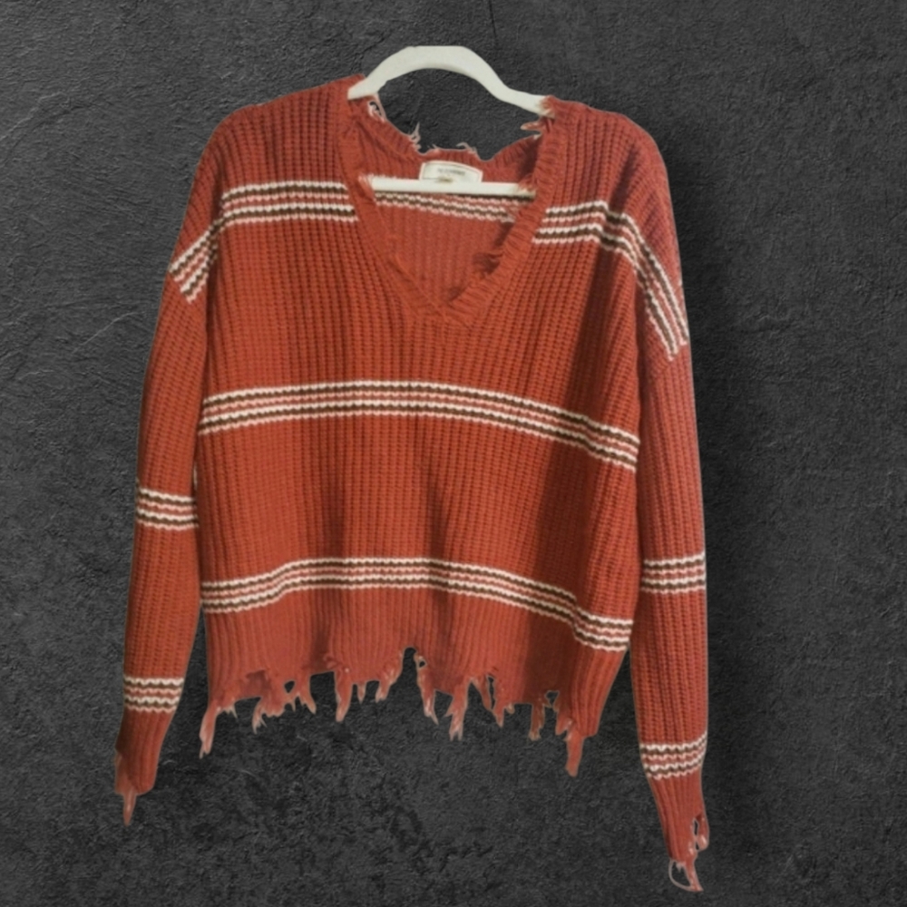 NO COMMENT, NY•LA Crop Sweater